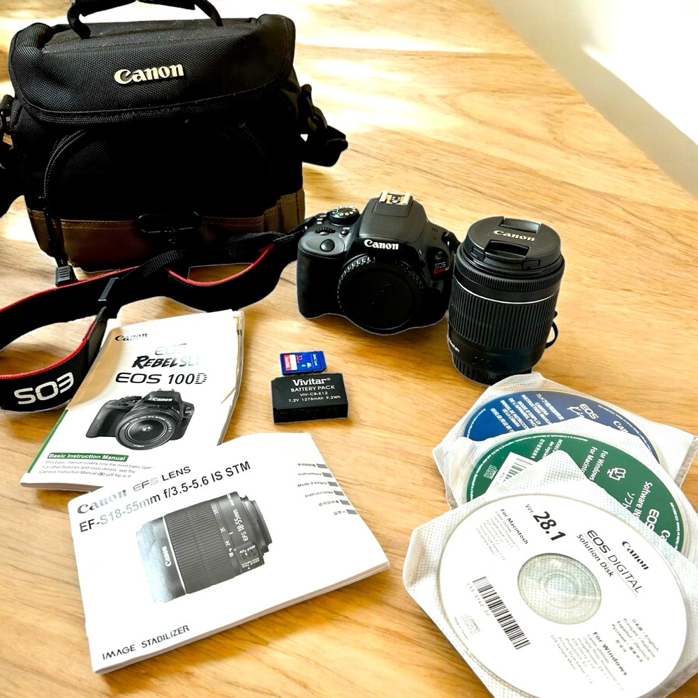 CANON EOS REBEL SL1 EOS 100D Digital Camera with Camera Bag